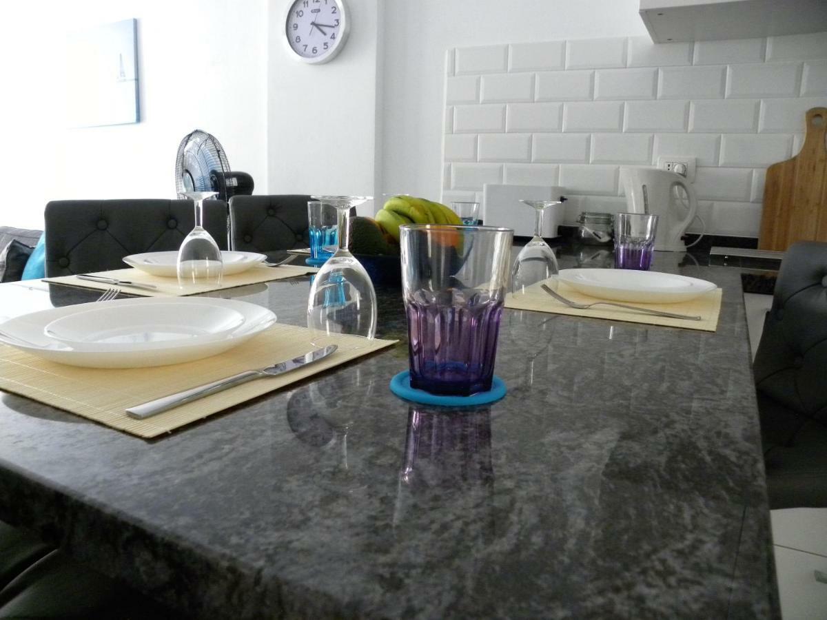 אל מדאנו Ben'Sholidayflat Ideal For Families Groups And Couples Terrace Solarium Wi-Fi Netflix Smart Tv מראה חיצוני תמונה